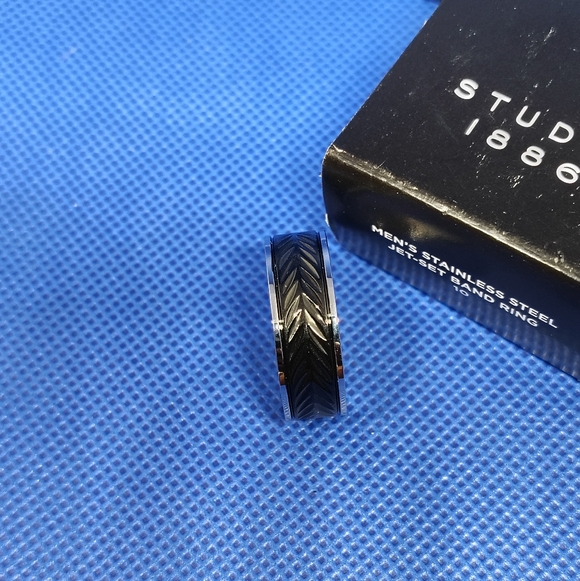 Studio 1886 Stainless Steel Jet-Set Band Ring - Picture 3 of 5
